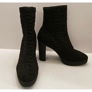 DKNY Logo Chunky Platform Bootie Stretch Ankle Boots‎ 8.5M Black Knit 4" Heel